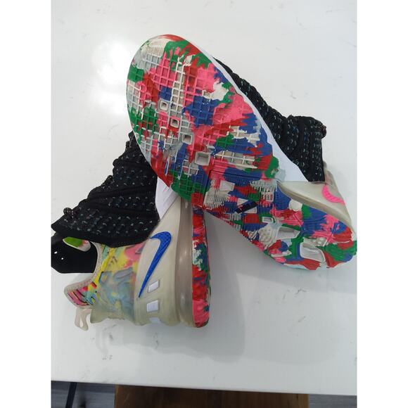 🔥 Nike LeBron XVlll 18 James Gang basketball  SneakerBlk/pink Sz8.5 - Picture 10 of 12